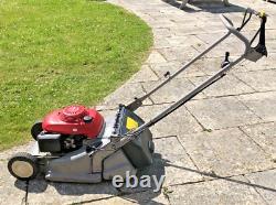 Honda Self Propelled HRB476 Mower With Rear Roller In Very Good Working Order