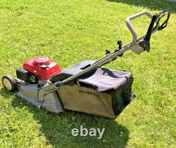 Honda Self Propelled HRB476 Mower With Rear Roller In Very Good Working Order