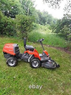 Husqvarna r111b ride-on mower