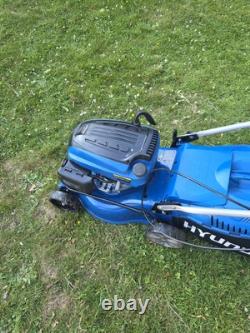Hyundai HYM430SP 139cc 4-Stroke Self Propelled Petrol Lawn Mower