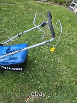 Hyundai HYM430SP 139cc 4-Stroke Self Propelled Petrol Lawn Mower