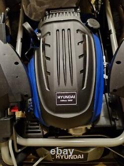 Hyundai HYM510SPE 196cc Electric-Start Self-Propelled 510mm Petrol Lawnmower