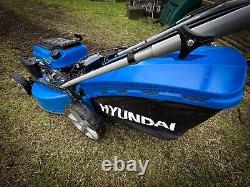 Hyundai HYM560 Lawn mower. Electric Start. 22 Inch. Self-Propelled. Nearly New