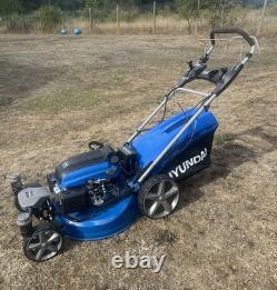 Hyundai Petrol 196cc self-propelled electric start lawn mower barely used