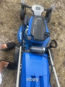 Hyundai Petrol 196cc self-propelled electric start lawn mower barely used