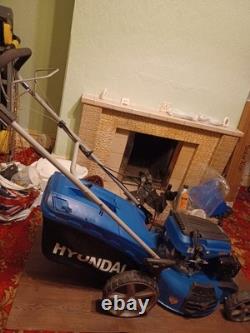 Hyundai Petrol Self-Propelled Lawn Mower Model HYM510SP Good Working Order