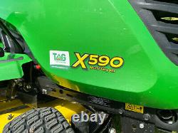 JOHN DEERE X590 Ride-on Tractor Mower