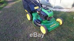 John Deere JM36'MowMentum' 22 Self Propelled Petrol Lawnmower