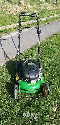 John Deere JS 63 Petrol Lawnmower self propelled 21 inch cut