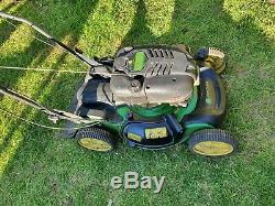 John Deere JS63 self propelled mulching petrol lawnmower + grassbox