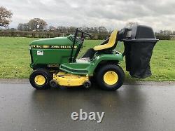 John Deere LX176 Ride On Mower