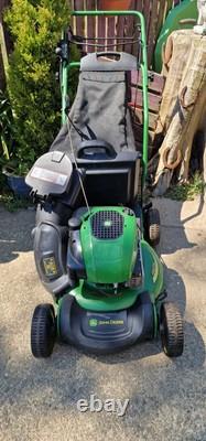 John Deere Petrol Lawn Mower Self Propelled Mulcher With Side Shoot And Bag