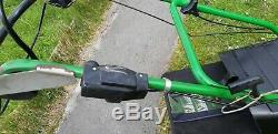 John Deere R525 Self Propelled petrol mower