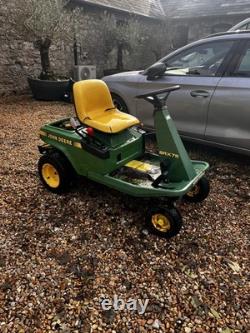 John Deere SRX75 Garden Tractor / Ride-On Mower