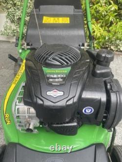 John Deere Self-Propelled Petrol Lawn Mower