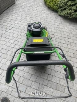 John Deere Self-Propelled Petrol Lawn Mower