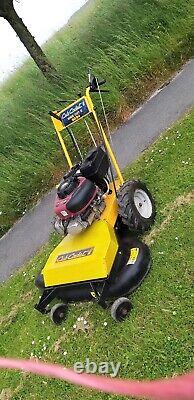 Key Start Rough cut petrol mower MTD Cub Cadet Wide Cut E 90/84 9hp