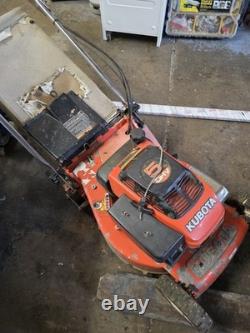 Kubota petrol Loan Mower With Rolker