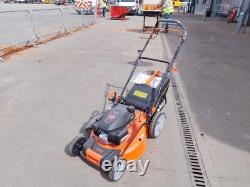 MINT IN BOX Honda Boss Self Propelled Lawnmower with BIG 55cm cut MINT IN BOX
