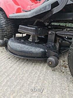 Mountfield 40 inch Ride On Mower. Sit in tractor briggs 17 HP engine lawn mower
