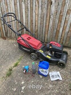 Mountfield SP536 ES Petrol Self Propelled Lawnmower Working