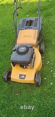 MuCulloch ES44 electric start Self Propelled petrol lawn mower & grassbox