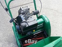 Qualcast 35s selfpropelled petrol lawnmower in very good Condition