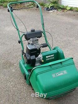 Qualcast 43s selfpropelled petrol lawnmower in very good Condition