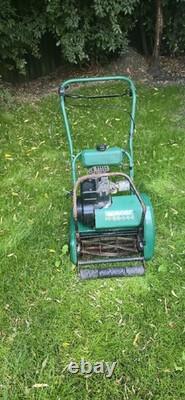 Qualcast Classic 35S Petrol Cylinder Lawn Mower Starts, Runs, Pulls & Cuts Qualcast Classic 35S Petrol Cylinder Lawn Mower Starts, Runs, Pulls & Cuts