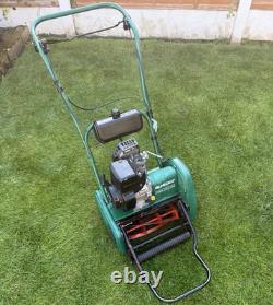 Qualcast Classic Petrol 35s Petrol Self Propelled Cylinder Lawn Mower Grass Box