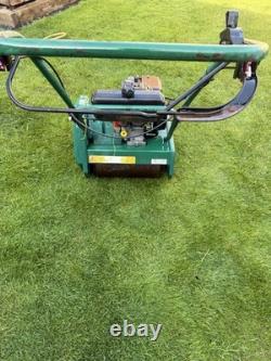 Qualcast Classic Petrol 35s Petrol Self Propelled Cylinder Lawn Mower Grass Box