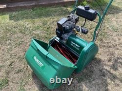 Qualcast Classic Suffolk Punch 17s 43s Self propelled petrol cylinder mower