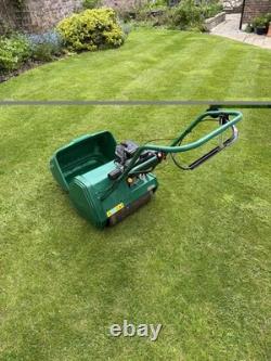 Qualcast Classic Suffolk Punch 17s 43s Self propelled petrol cylinder mower
