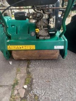 Qualcast Classic Suffolk Punch 43s Self propelled petrol cylinder mower