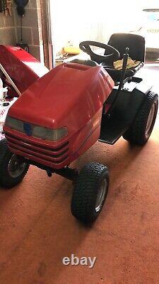 Ride on lawn mower Toro Wheel Horse 265h