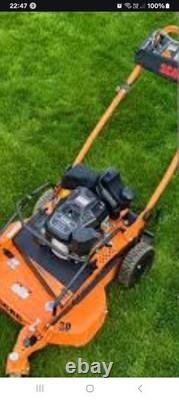 SCAG SFC 30 -7CV-SCommercial Walk Behind Mower