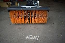 STIGA SWS 800G SELF PROPELLED PETROL POWERED SWEEPER WithCOLLECTING BOX WARRANTY