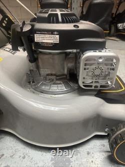Titan TTLMP300SP40 41cm 125cc Self-Propelled Rotary Petrol Lawn Mower