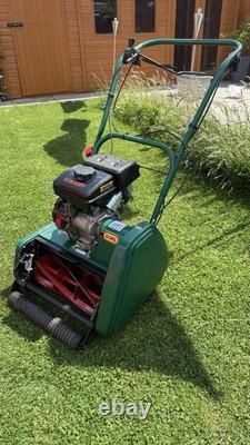 WEBB C14L Self Propelled Cylinder Petrol Lawnmower