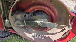 Webb Dynamic 46cm Self Propelled Petrol Lawnmower with Metal Deck WEDR46S