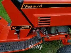Westwood T1200 Petrol Ride On Lawn Mower Tractor 12.5HP Briggs and Stratton